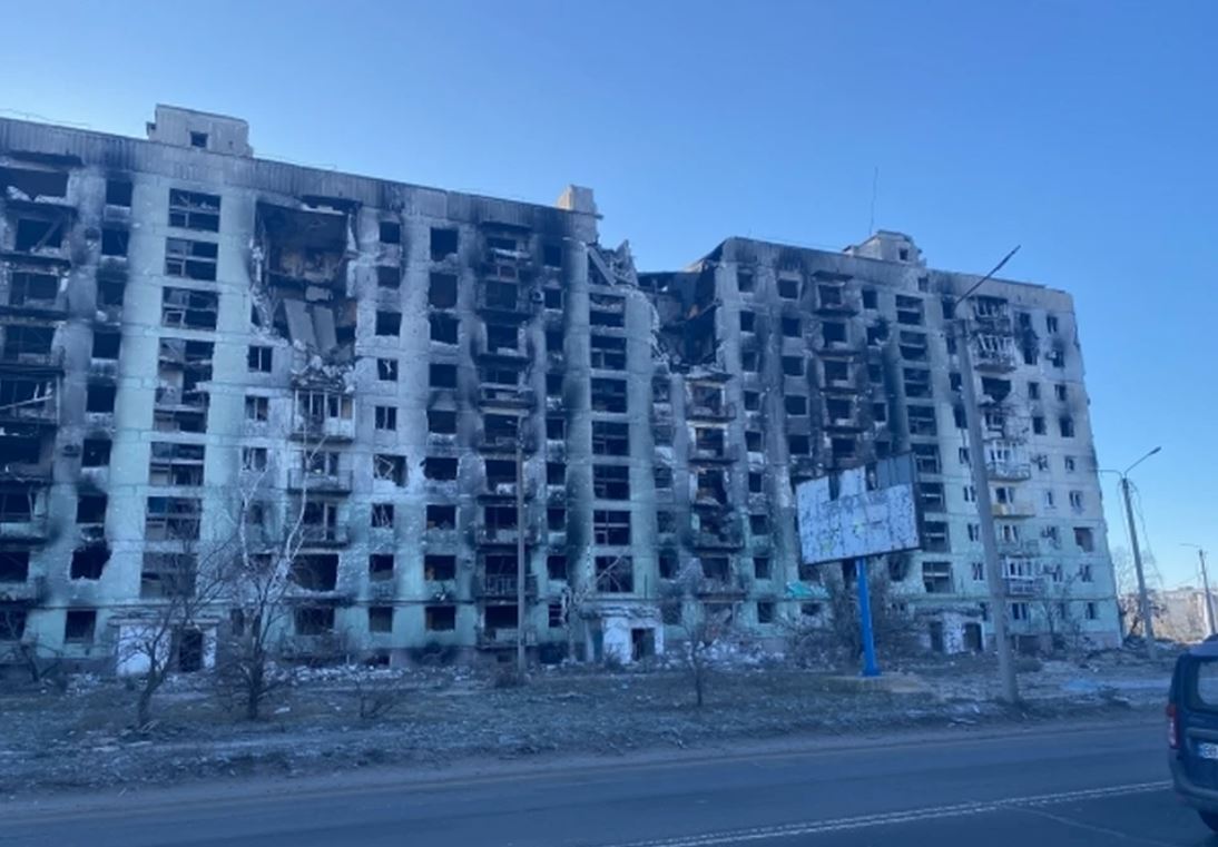 В пяти районах ЛНР под завалами еще находятся останки погибших от атак ВСУ