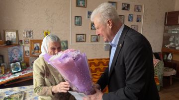 ������ �������: ������������ � 94-������: ������� � ������ ���������� ��������