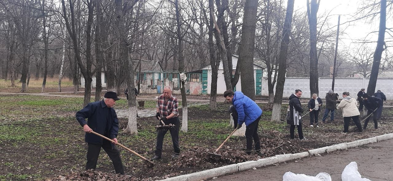 Андрей Рубанцов: Всё больше ровенчан проявляют свою гражданскую позицию и присоединяются к наведению порядка в городском округе после зимнего периода Андрей Рубанцов: Всё больше ровенчан проявляют свою гражданскую позицию и присоединяются к наведению порядка в городском округе после зимнего периода