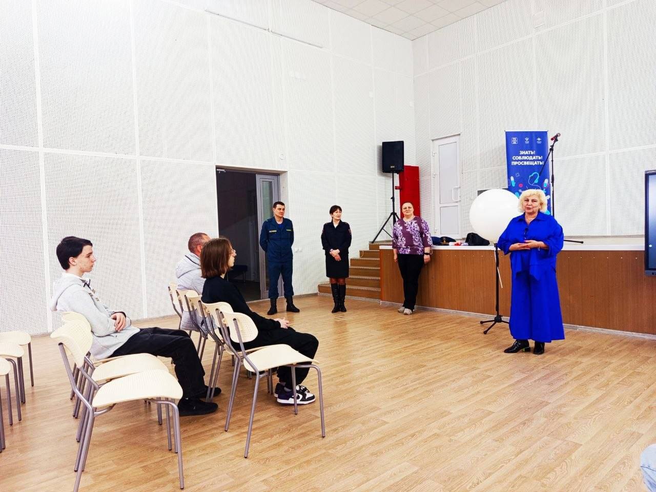 Сотрудники региональной Госавтоинспекции МВД приняли участие в реализации пилотного проекта «Осознанное движение» Сотрудники региональной Госавтоинспекции МВД приняли участие в реализации пилотного проекта «Осознанное движение»