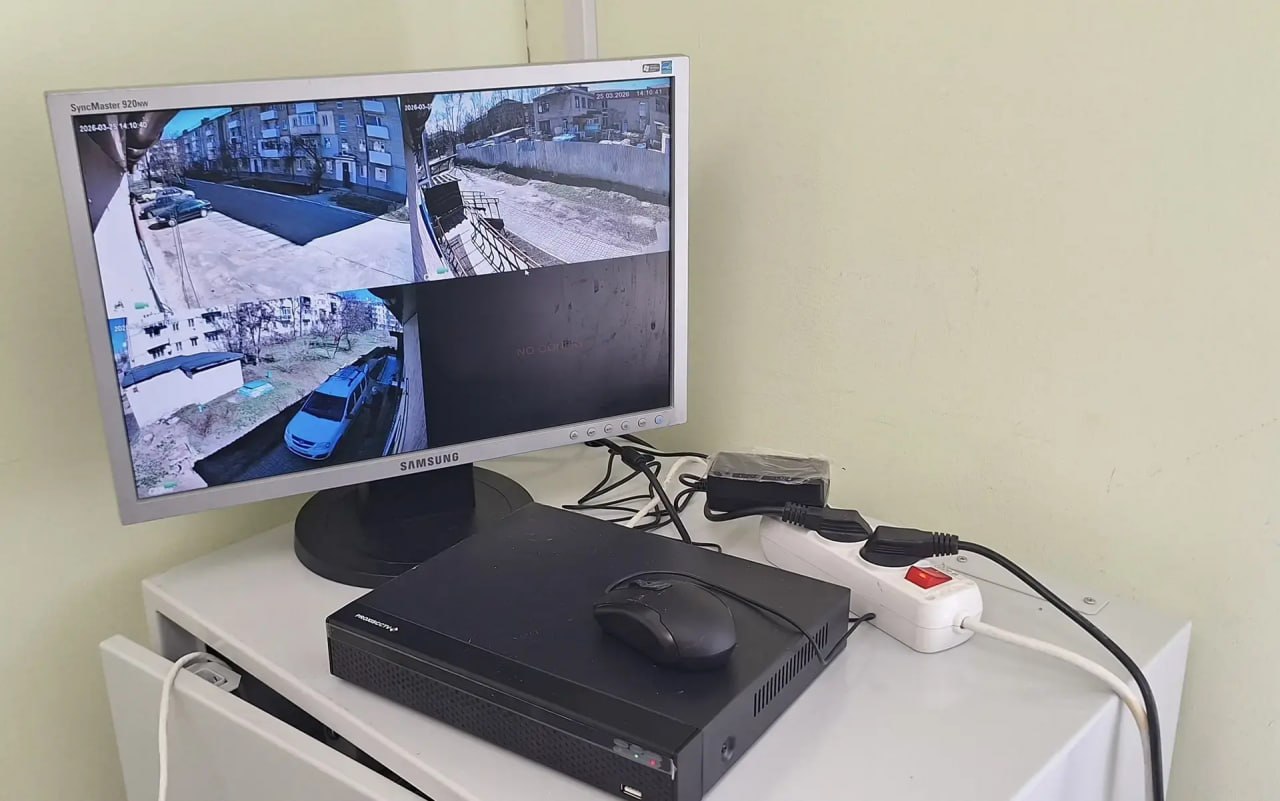 Волонтёры из Казани передали систему видеонаблюдения центру «Возрождение» в Рубежное Волонтёры из Казани передали систему видеонаблюдения центру «Возрождение» в Рубежное