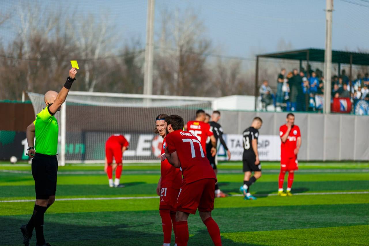 Начнем последний понедельник марта драйвово - с кадров дебюта ФК «Заря Луганск» во Второй лиге чемпионата России (дивизион Б) Начнем последний понедельник марта драйвово - с кадров дебюта ФК «Заря Луганск» во Второй лиге чемпионата России (дивизион Б)