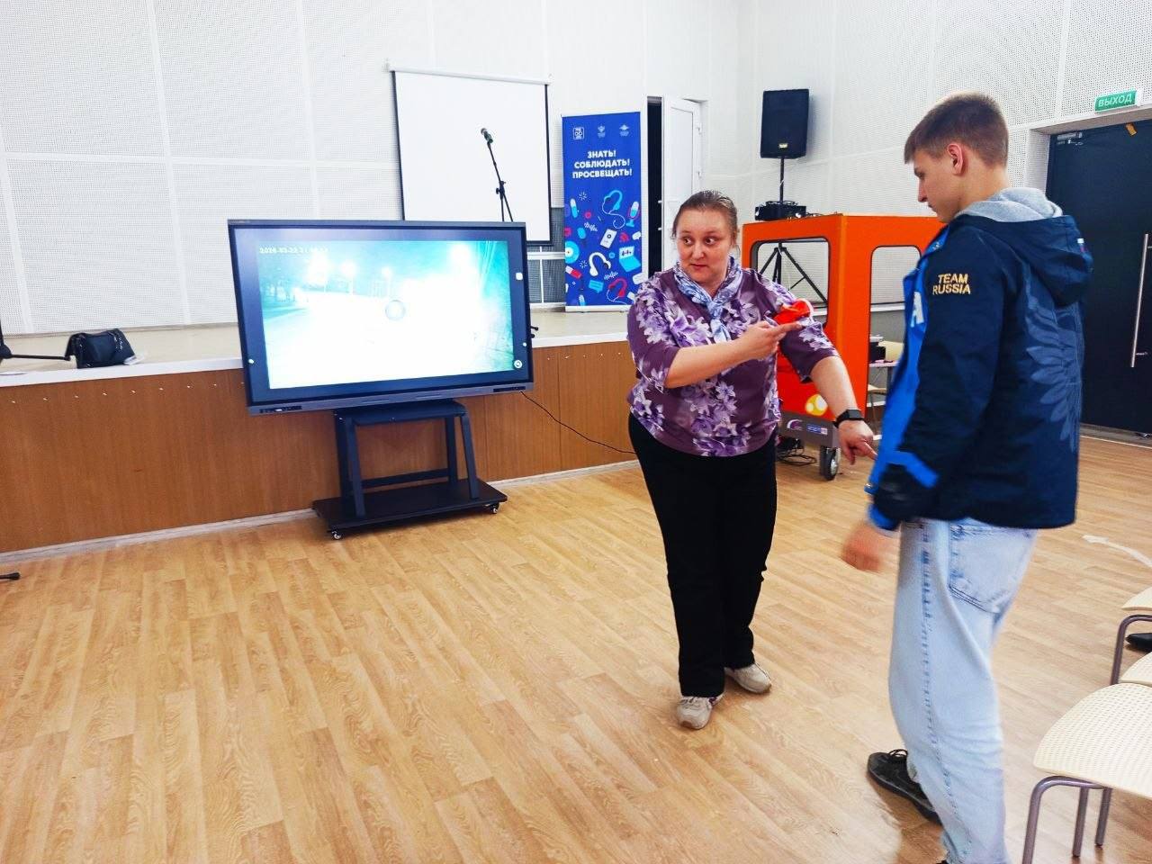 Сотрудники региональной Госавтоинспекции МВД приняли участие в реализации пилотного проекта «Осознанное движение» Сотрудники региональной Госавтоинспекции МВД приняли участие в реализации пилотного проекта «Осознанное движение»