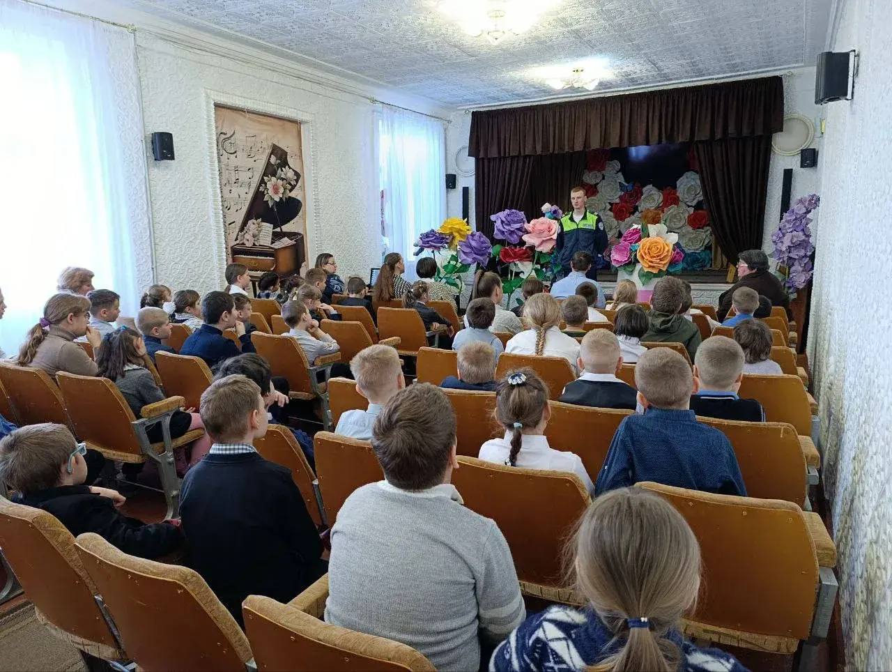 111111 Благодаря профилактической работе, проводимой госавтоинспекторами с детьми, школьники готовы к весенним каникулам