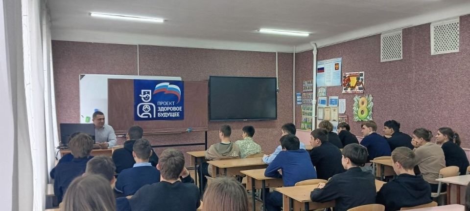В Лутугинской средней школе №2 прошла профориентация на медицинские специальности В Лутугинской средней школе №2 прошла профориентация на медицинские специальности