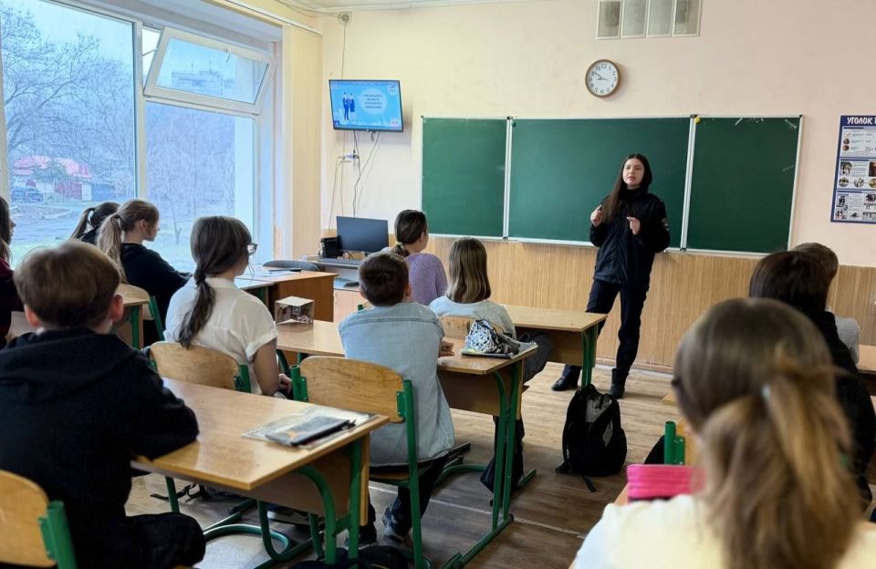 Безопасность начинается с детства! Безопасность начинается с детства!