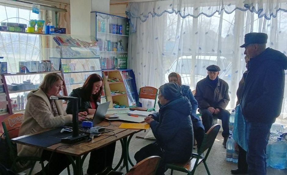 30 марта при содействии партии «Единая Россия» состоялся выездной приём ППК «РОСКАДАСТР» г. Луганск в пгт. Грушевое городского округа города Красный Луч