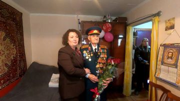 ������� ������� ������������� ����� �������� ����������� ������� 100-������ ������