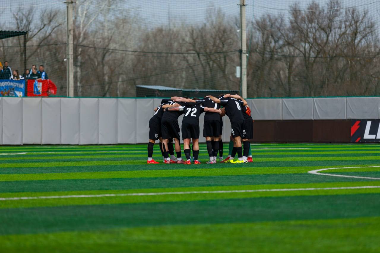 Начнем последний понедельник марта драйвово - с кадров дебюта ФК «Заря Луганск» во Второй лиге чемпионата России (дивизион Б) Начнем последний понедельник марта драйвово - с кадров дебюта ФК «Заря Луганск» во Второй лиге чемпионата России (дивизион Б)