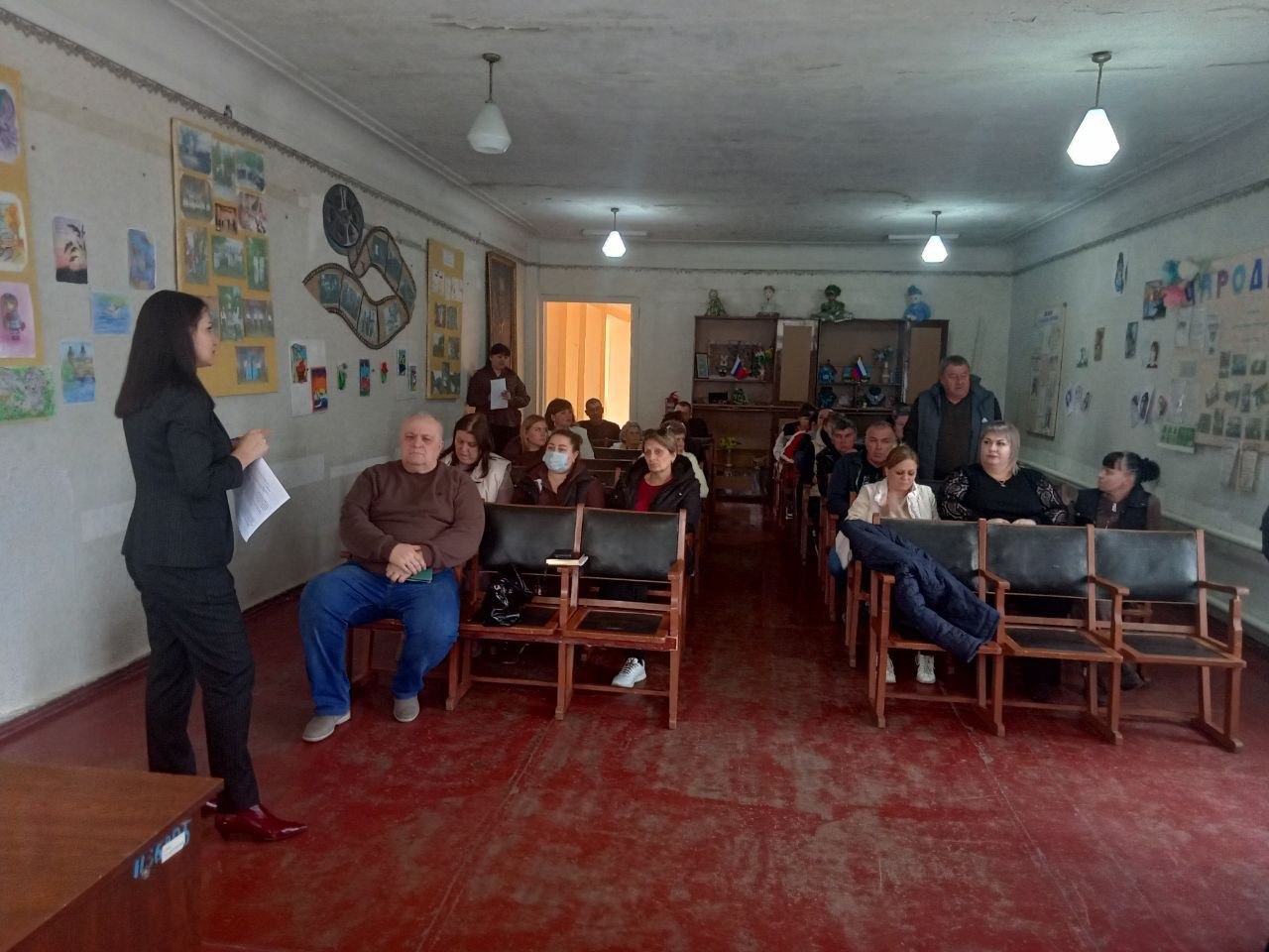 Сегодня принял участие во встрече с заместителем главы Администрации Алесей Манько и начальником Успенского отдела по жизнеобеспечению Татьяной Мычкой Сегодня принял участие во встрече с заместителем главы Администрации Алесей Манько и начальником Успенского отдела по жизнеобеспечению Татьяной Мычкой