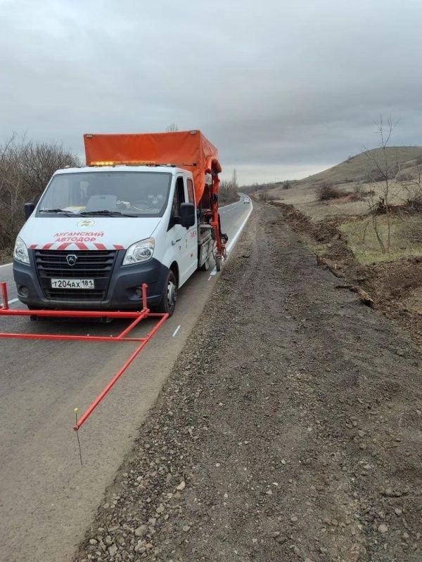 На трассах республики обновляют дорожную разметку На трассах республики обновляют дорожную разметку