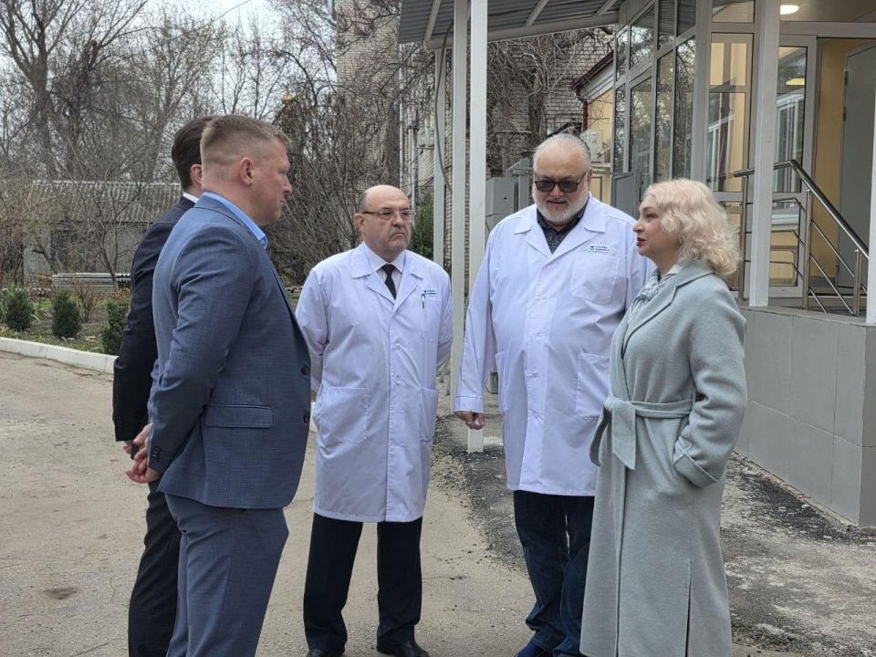 В ЛНР открылось новое амбулаторное отделение медицинской реабилитации после масштабного обновления В ЛНР открылось новое амбулаторное отделение медицинской реабилитации после масштабного обновления