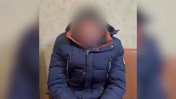 11111 Наркозакладчика из Свердловска задержали в Перевальске сразу после того, как мужчина оборудовал тайник с «солью»