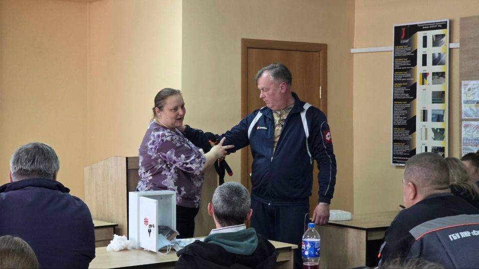 Основным правилам оказания первой помощи обучили работников «Системы 112» Основным правилам оказания первой помощи обучили работников «Системы 112»