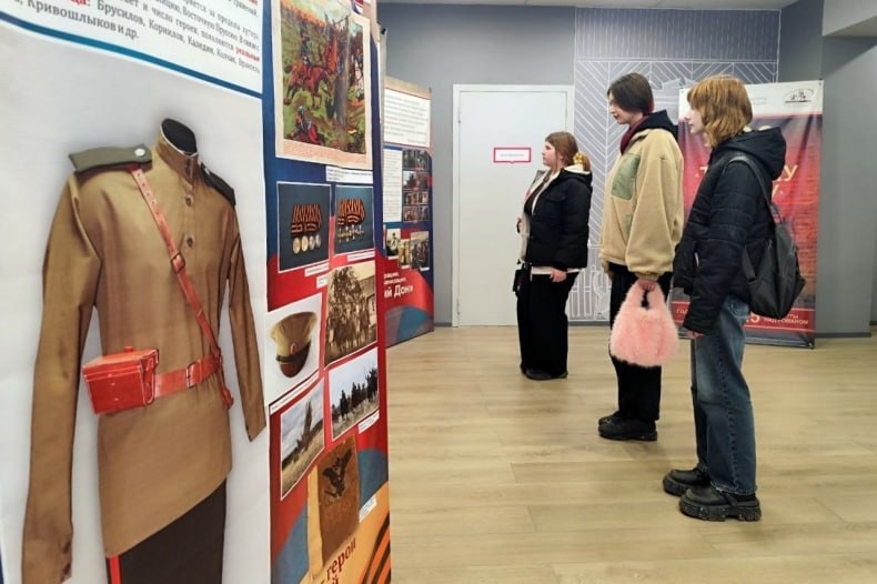 Экскурсии по выставке «Век Тихого Дона» продолжаются Экскурсии по выставке «Век Тихого Дона» продолжаются