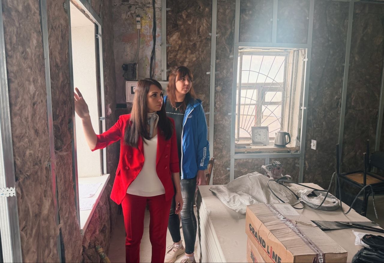 В поселке Боровское возрождают «сердце» культуры: ход восстановления библиотеки под контролем «Единой России» В поселке Боровское возрождают «сердце» культуры: ход восстановления библиотеки под контролем «Единой России»