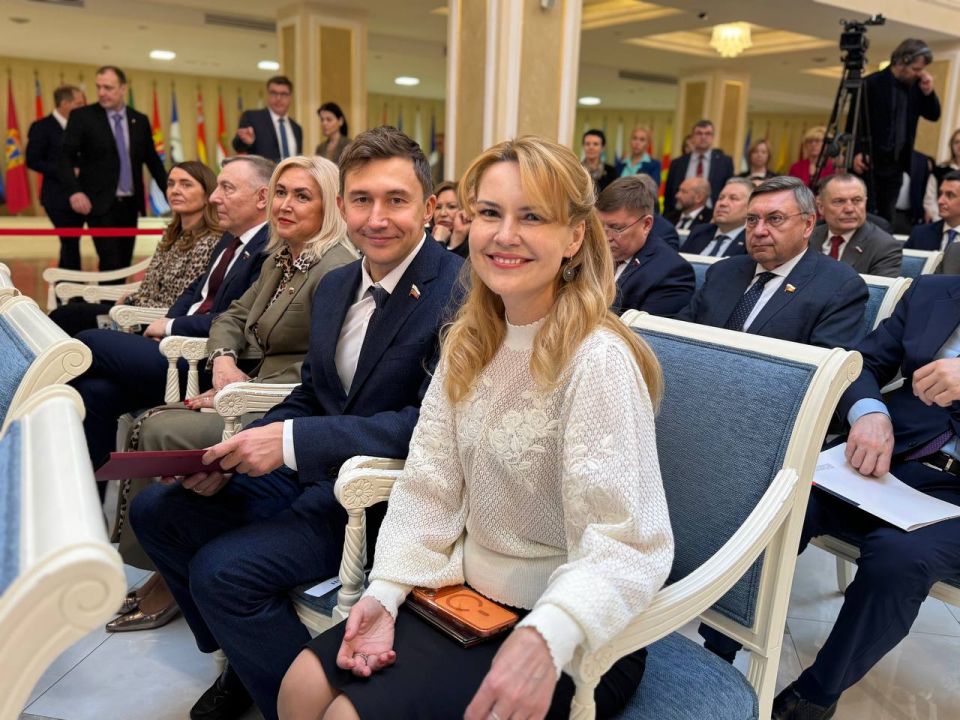 «Вся ваша жизнь, ваша судьба — это, безусловно, также ежедневный подвиг, пример невероятного мужества, твердости и стойкости, веры в себя вопреки обстоятельствам. Вы стали не просто профессиональными спортсменами, лучшими из... «Вся ваша жизнь, ваша судьба — это, безусловно, также ежедневный подвиг, пример невероятного мужества, твердости и стойкости, веры в себя вопреки обстоятельствам. Вы стали не просто профессиональными спортсменами, лучшими из...