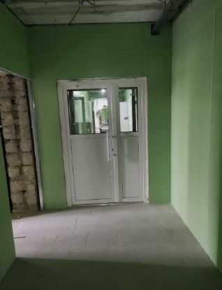 Брянские специалисты продолжают капремонт инфекционного отделения в Брянке ЛНР Брянские специалисты продолжают капремонт инфекционного отделения в Брянке ЛНР