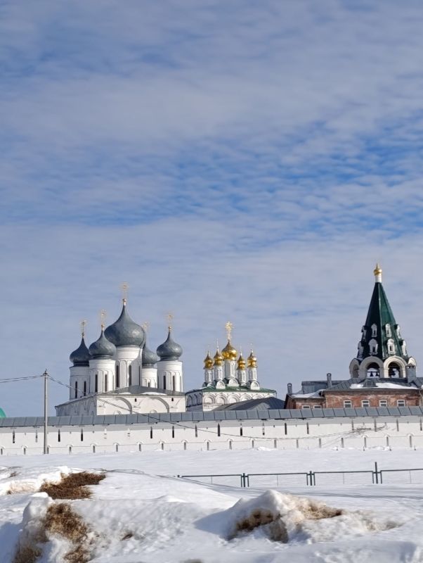 Весна на волжских берегах. Макарьево, Нижегородская область Автор: Наталья Сетейкина «Россия — это я!» в MAX «Вывод объекта на орбиту спутника Луны говорит о могуществе человеческого разума. Таким образом стало реальностью... Весна на волжских берегах. Макарьево, Нижегородская область Автор: Наталья Сетейкина «Россия — это я!» в MAX «Вывод объекта на орбиту спутника Луны говорит о могуществе человеческого разума. Таким образом стало реальностью...