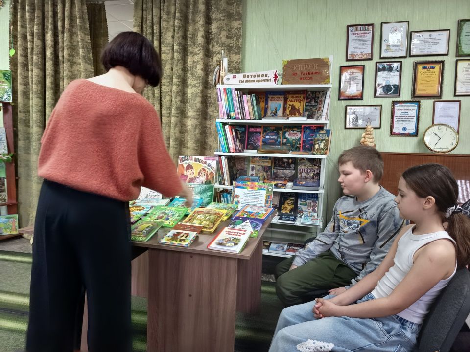 Неделя детской и юношеской книги в Ровеньках Неделя детской и юношеской книги в Ровеньках