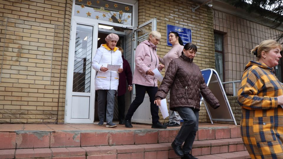 31 марта 2026 года в музее истории города Ровеньки была проведена тренировка по отработке практических действий по эвакуации персонала и посетителей музея в условиях чрезвычайной ситуации (при угрозе возникновения пожара) 31 марта 2026 года в музее истории города Ровеньки была проведена тренировка по отработке практических действий по эвакуации персонала и посетителей музея в условиях чрезвычайной ситуации (при угрозе возникновения пожара)