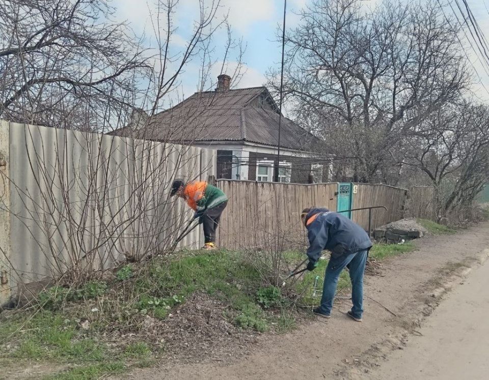 Коммунальными службами проведены работы на территории города Коммунальными службами проведены работы на территории города