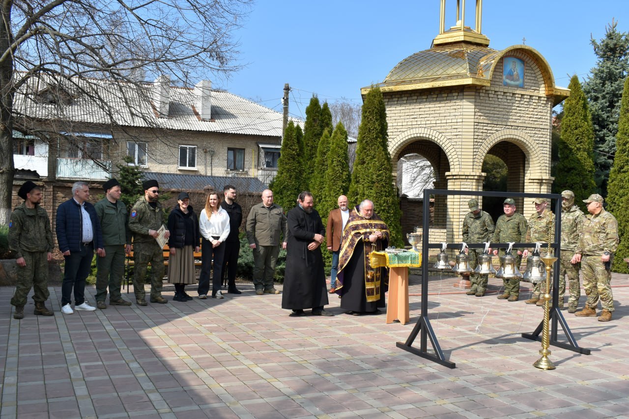 Владимир Чернев: На территории Старобельского муниципального округа состоялась акция-проект «Колокол — символ веры и мира», реализованная Фондом Народного Единства «Родина» совместно с Центром военно-патриотического... Владимир Чернев: На территории Старобельского муниципального округа состоялась акция-проект «Колокол — символ веры и мира», реализованная Фондом Народного Единства «Родина» совместно с Центром военно-патриотического...