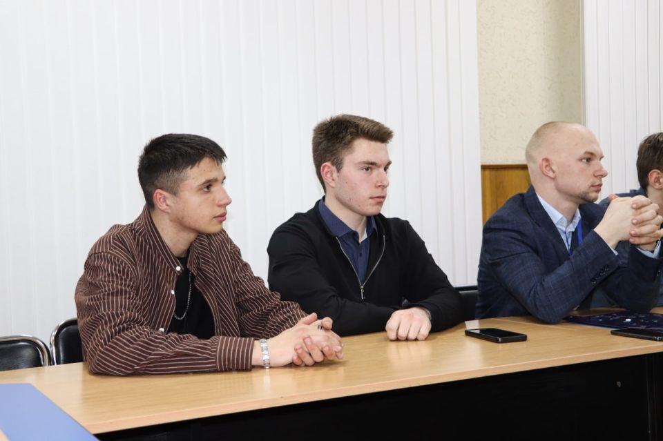 Заглянули в будущее и вспомнили о главном: как прошел Молодежный совет города Заглянули в будущее и вспомнили о главном: как прошел Молодежный совет города
