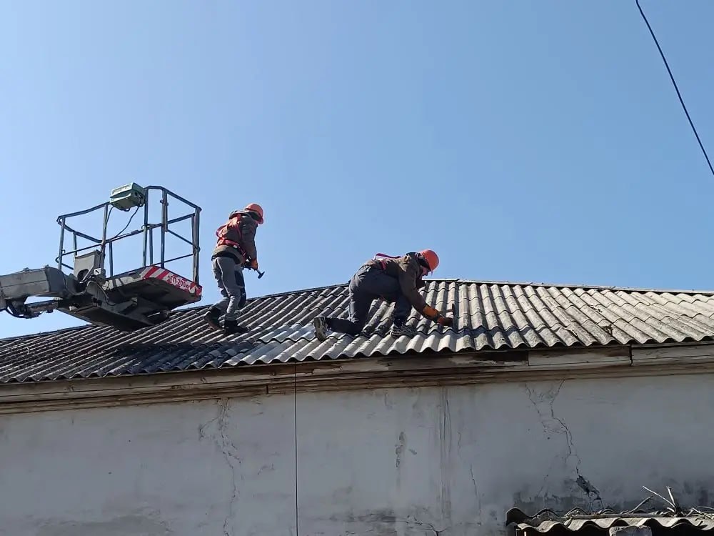 В посёлке Юрьевка отремонтировали кровлю отдела по жизнеобеспечению населения В посёлке Юрьевка отремонтировали кровлю отдела по жизнеобеспечению населения