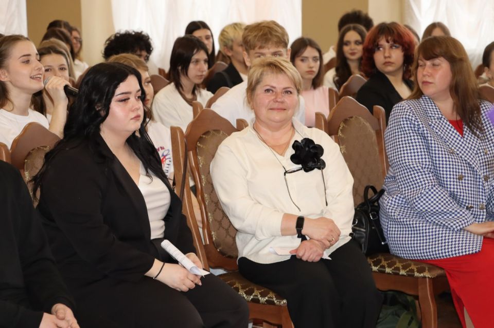 В Стаханове презентовали проект «Стахановский характер. Формула успеха» В Стаханове презентовали проект «Стахановский характер. Формула успеха»