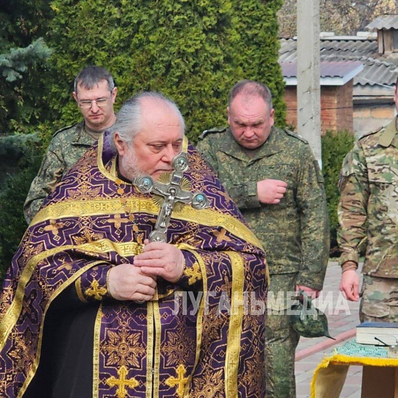 В Старобельске освятили колокола, которые будут переданы военнослужащим В Старобельске освятили колокола, которые будут переданы военнослужащим