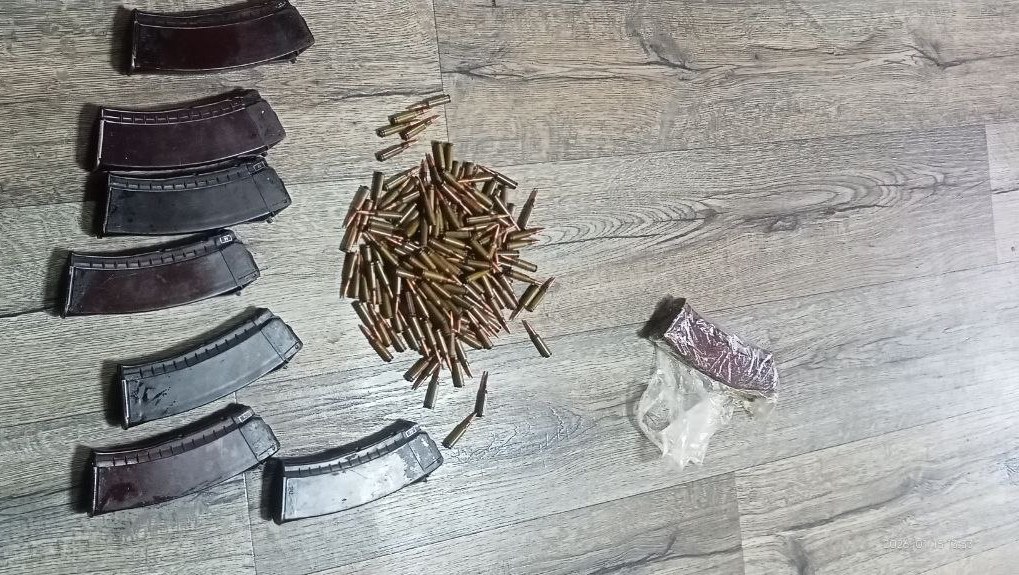 Арсенал оружия нашли у местного жителя в Краснодонском округе Арсенал оружия нашли у местного жителя в Краснодонском округе