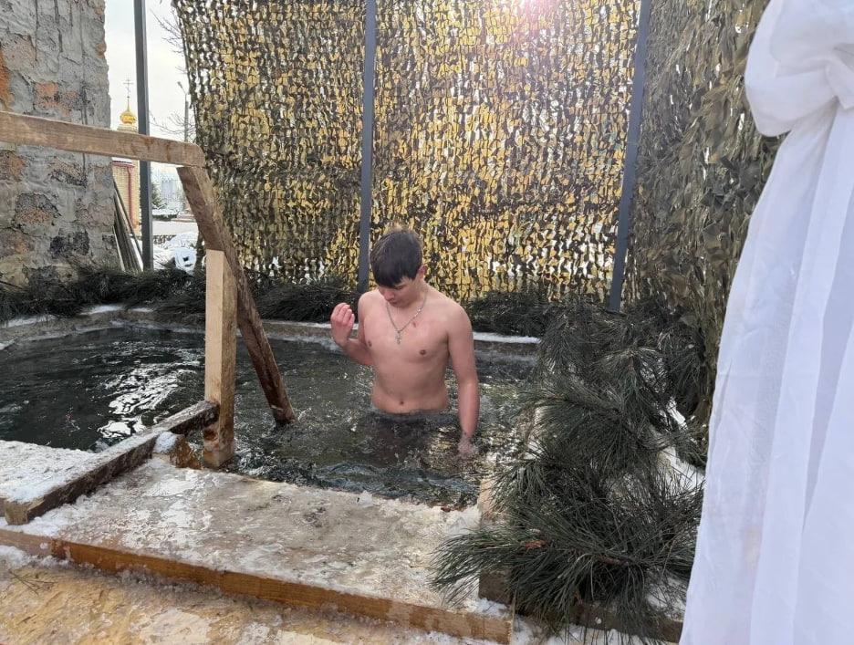 Калужский предприниматель доставил помощь в храм Первомайска Калужский предприниматель доставил помощь в храм Первомайска