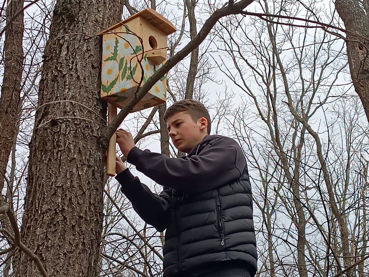 В преддверии Международного Дня птиц на территории лесного заказника «Луганский» состоялась природоохранная акция «Каждой птице нужен дом!» В преддверии Международного Дня птиц на территории лесного заказника «Луганский» состоялась природоохранная акция «Каждой птице нужен дом!»
