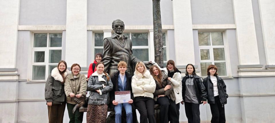 В Луганске завершился Всероссийский фестиваль-конкурс дирижёрского мастерства, сольного и хорового пения «VIVA LA VOCE» В Луганске завершился Всероссийский фестиваль-конкурс дирижёрского мастерства, сольного и хорового пения «VIVA LA VOCE»