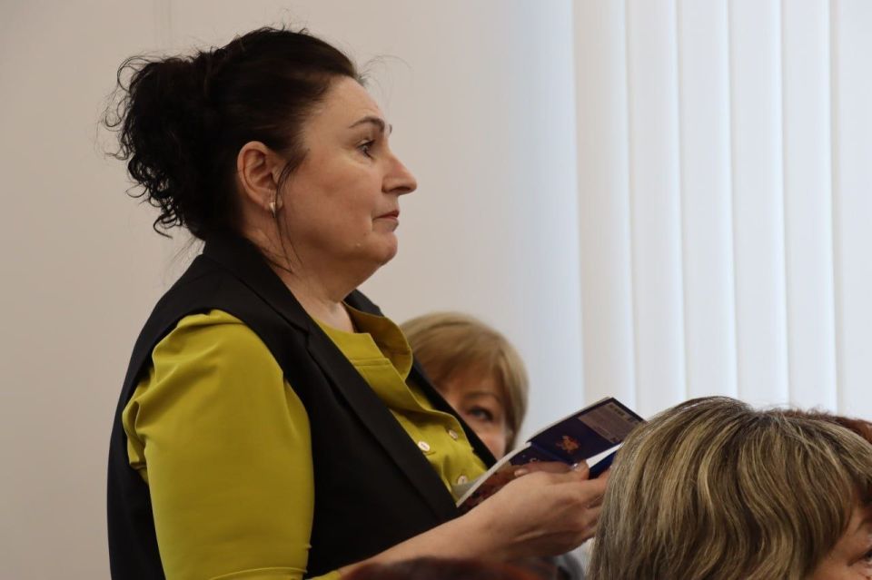 «Единство в диалоге. Говорим откровенно и открыто» - в Северодонецке продолжается серия встреч с жителями «Единство в диалоге. Говорим откровенно и открыто» - в Северодонецке продолжается серия встреч с жителями