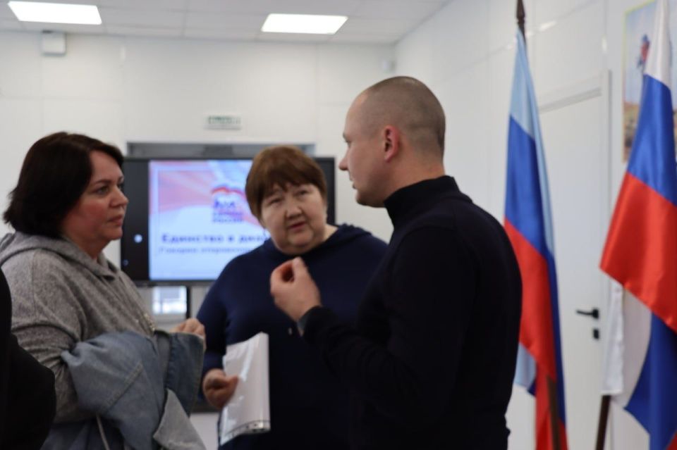 «Единство в диалоге. Говорим откровенно и открыто» - в Северодонецке продолжается серия встреч с жителями «Единство в диалоге. Говорим откровенно и открыто» - в Северодонецке продолжается серия встреч с жителями