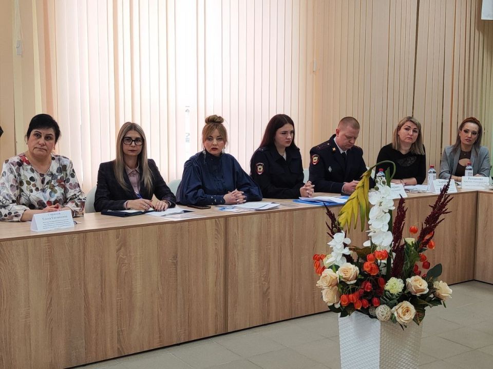 Конференция по профилактике терроризма прошла в Луганске Конференция по профилактике терроризма прошла в Луганске