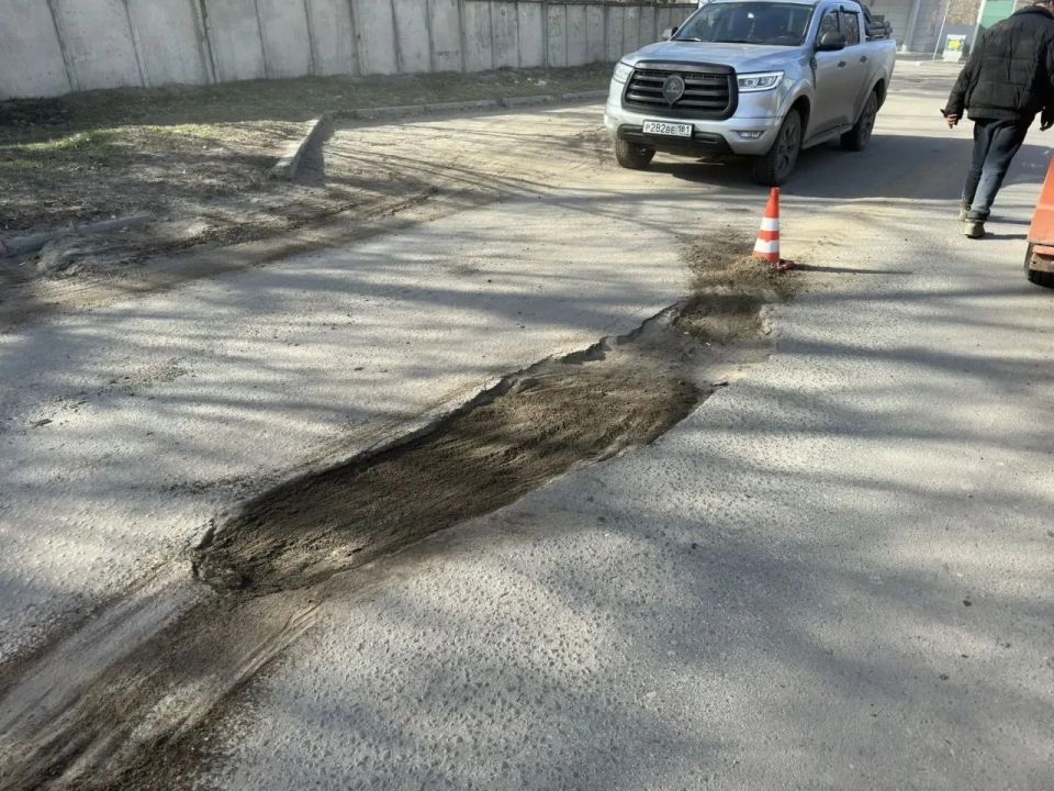 На 20 улицах Луганска произвели ямочный ремонт На 20 улицах Луганска произвели ямочный ремонт