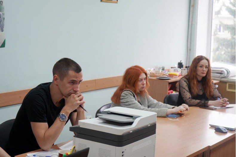 Новый представитель Красноярского края встретился со СМИ округа Новый представитель Красноярского края встретился со СМИ округа
