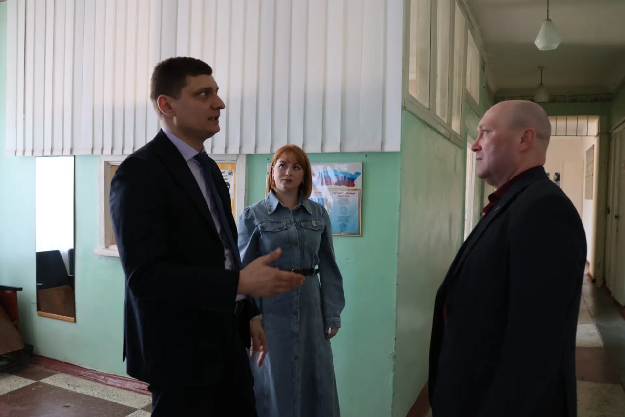 В Краснодонской школе искусств имени Корягина начнется капремонт по нацпроекту «Семья» В Краснодонской школе искусств имени Корягина начнется капремонт по нацпроекту «Семья»