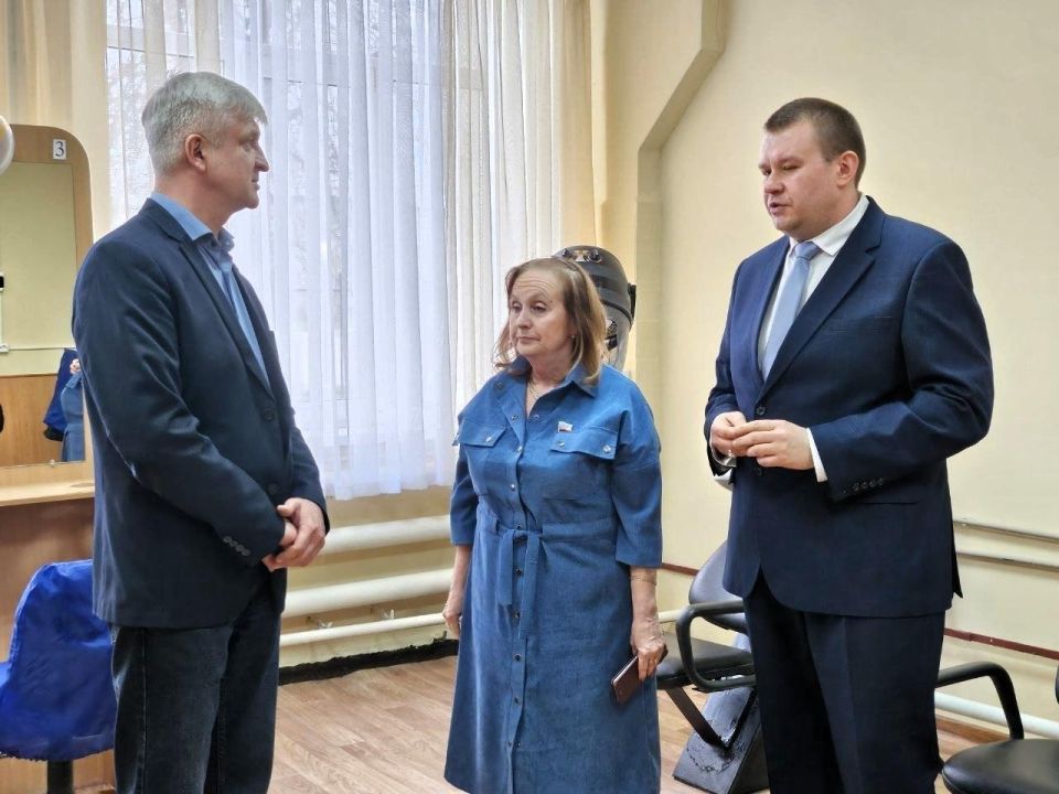 Важный шаг в образовании: в Брянковском колледже состоялось открытие современных учебных мастерских Важный шаг в образовании: в Брянковском колледже состоялось открытие современных учебных мастерских