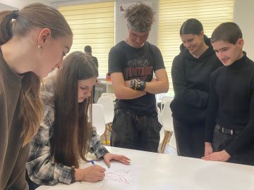 ��������� � �������. ���������� - ��������� ����������� ������, ����������� �� ����������� ����