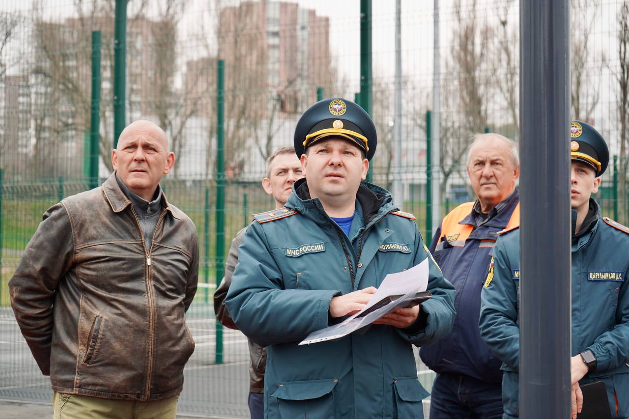 Добровольцы Луганского РО ВСКС первые в ЛНР аттестовались как «спасатели» Добровольцы Луганского РО ВСКС первые в ЛНР аттестовались как «спасатели»