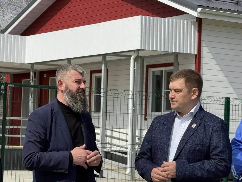 Олег Савченко: Меловский муниципальный округ с рабочим визитом посетил первый заместитель Председателя Народного Совета Луганской Народной Республики Сопельник Андрей Федорович Олег Савченко: Меловский муниципальный округ с рабочим визитом посетил первый заместитель Председателя Народного Совета Луганской Народной Республики Сопельник Андрей Федорович