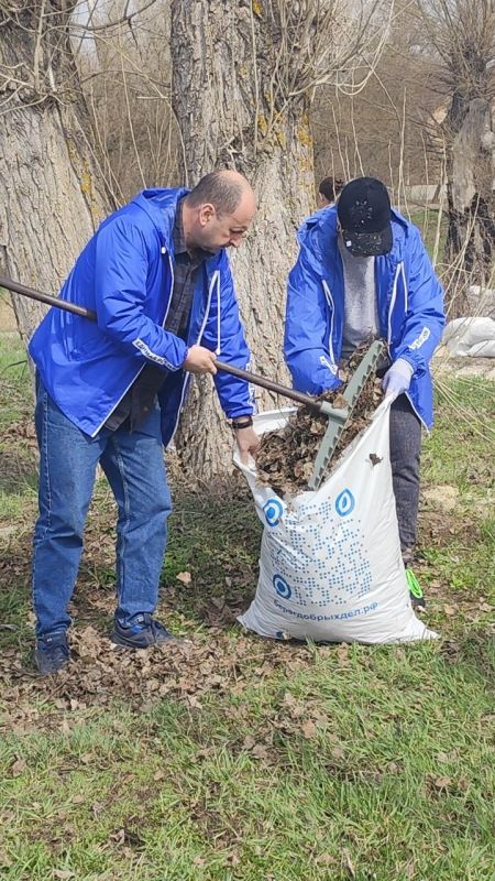 Игорь Рябушкин: С большим удовольствием поучаствовал сегодня в субботнике, в рамках эстафеты добрых дел «Весна — пора наводить порядки»! Игорь Рябушкин: С большим удовольствием поучаствовал сегодня в субботнике, в рамках эстафеты добрых дел «Весна — пора наводить порядки»!