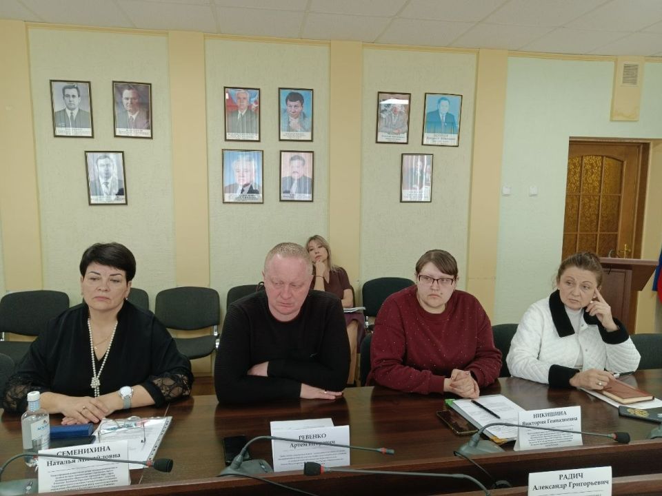 Внеочередное заседание КДН: Оперативная защита прав несовершеннолетнего Внеочередное заседание КДН: Оперативная защита прав несовершеннолетнего