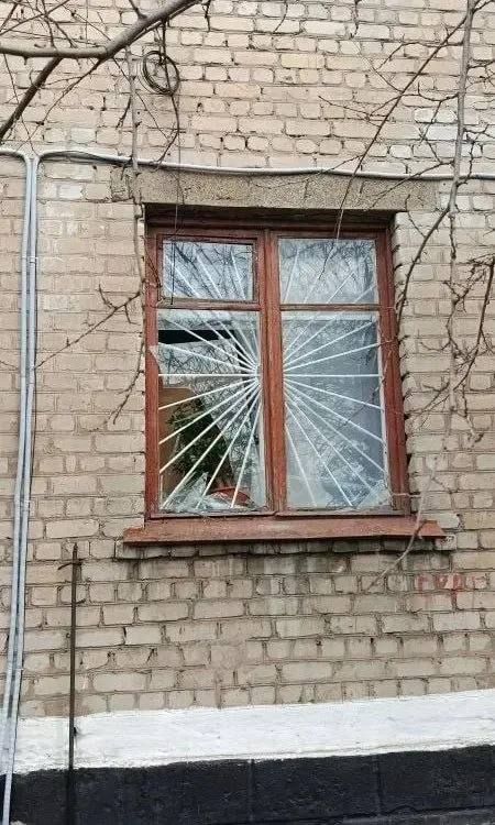 Мужчина ранен в Сватово при атаке БПЛА Украины, ранения также получили водитель и пассажир авто, в Антрацититовском округе - сотрудник МЧС, сообщил Глава ЛНР Леонид Пасечник Мужчина ранен в Сватово при атаке БПЛА Украины, ранения также получили водитель и пассажир авто, в Антрацититовском округе - сотрудник МЧС, сообщил Глава ЛНР Леонид Пасечник