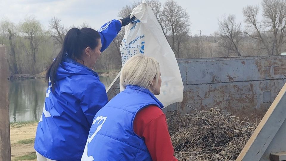 Игорь Рябушкин: С большим удовольствием поучаствовал сегодня в субботнике, в рамках эстафеты добрых дел «Весна — пора наводить порядки»! Игорь Рябушкин: С большим удовольствием поучаствовал сегодня в субботнике, в рамках эстафеты добрых дел «Весна — пора наводить порядки»!