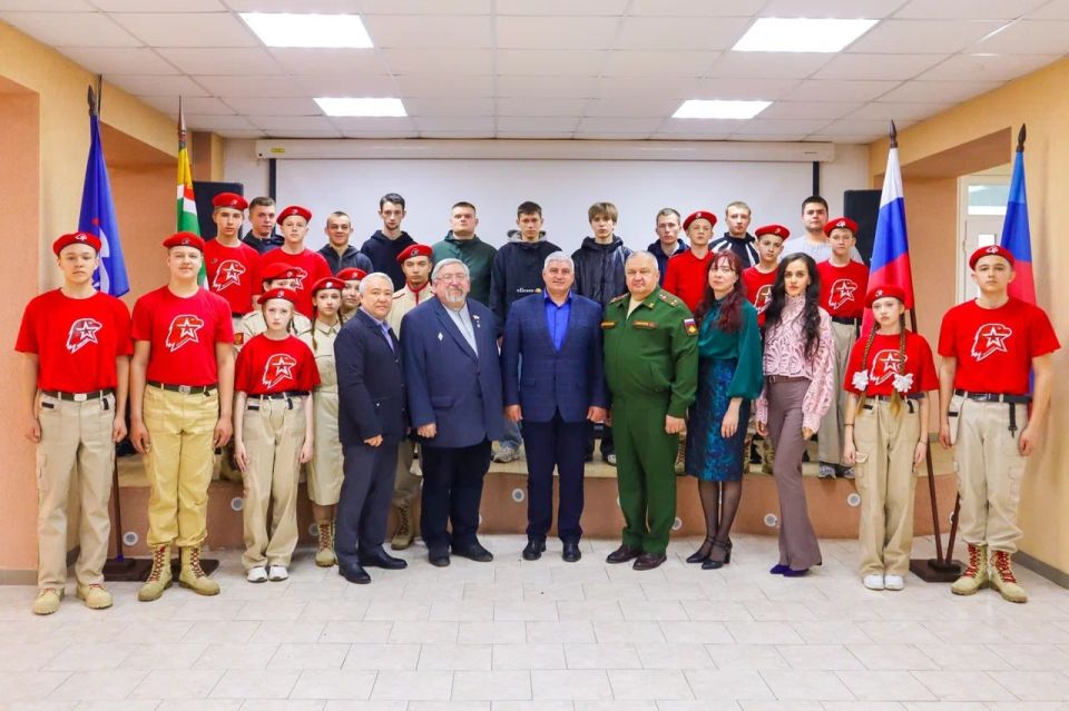 Виталий Коваленко: Сегодня в Беловодском муниципальном округе состоялось торжественное мероприятие, посвящённое Дню призывника Виталий Коваленко: Сегодня в Беловодском муниципальном округе состоялось торжественное мероприятие, посвящённое Дню призывника
